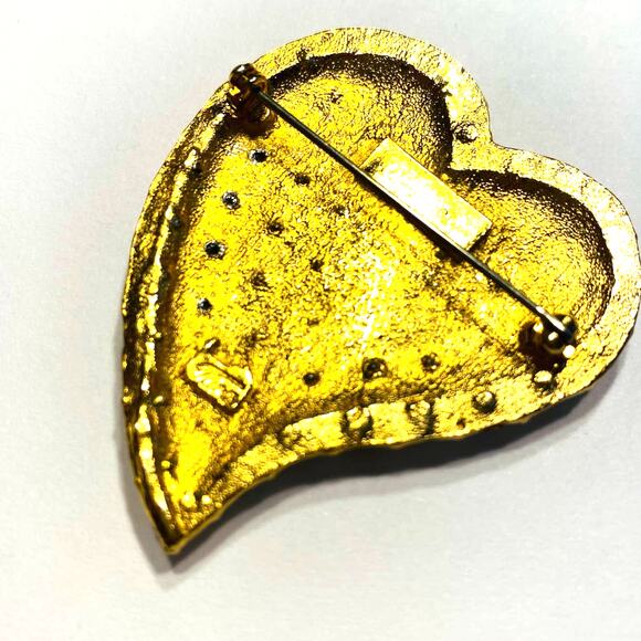 TARA Gold Heart Brooch Covered in Clear White Rhinestones Romantic Statement - Picture 4 of 6